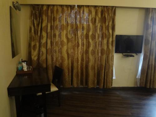Mango Hotels, Nagpur - Central Avenue Road