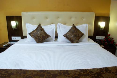 Mango Hotels, Nagpur - Central Avenue Road