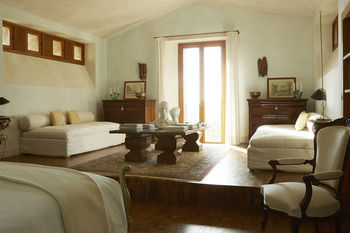 Hotel Castello Di Vicarello