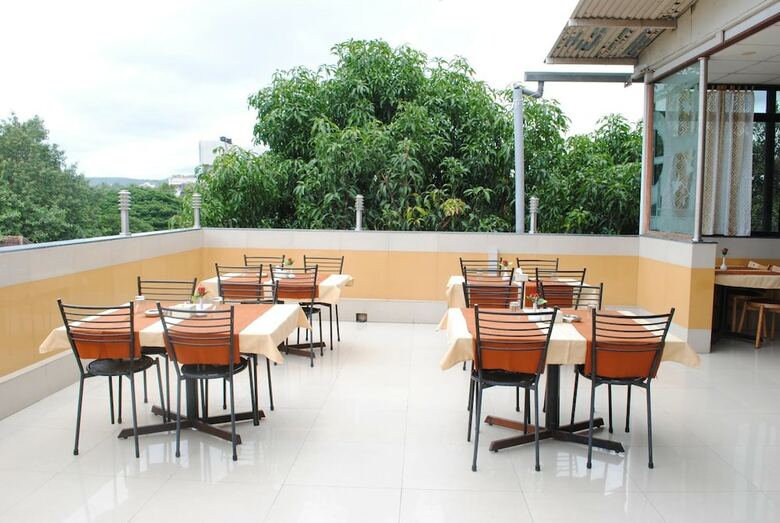 Swan Inn Hotel