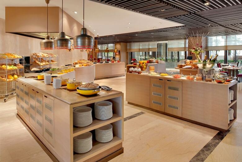 Kempinski Ambience Hotel Delhi