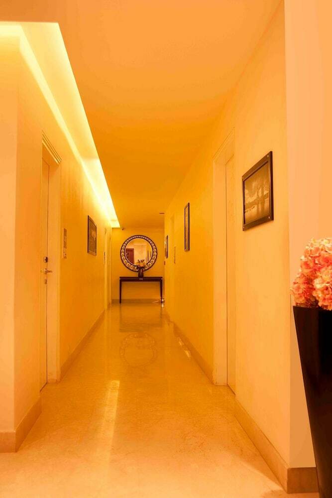 Hotel Eternity