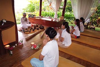 Hotel Badian Island Wellness Resort
