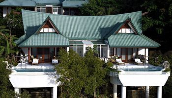 Hotel Badian Island Wellness Resort