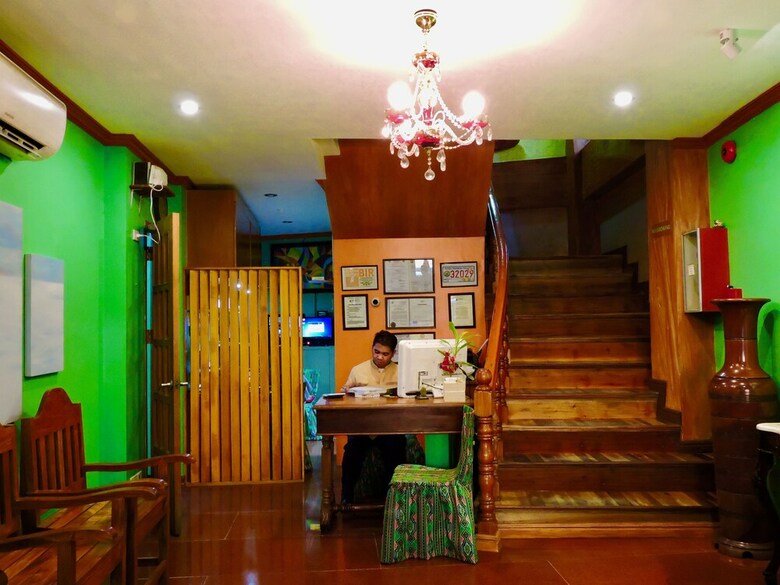 Bed & Breakfast Tinhat Boutique Hotel And Restaurant