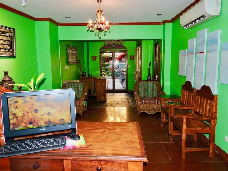 Bed & Breakfast Tinhat Boutique Hotel And Restaurant