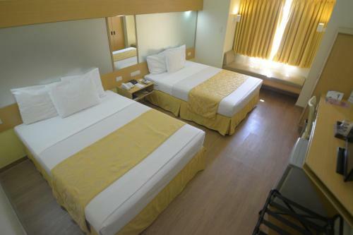 Hotel Microtel Inn By Wyndham Davao