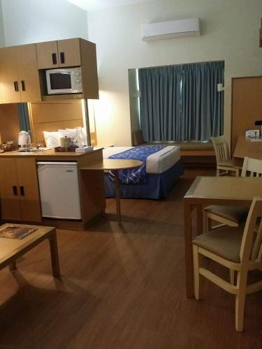 Hotel Microtel Inn By Wyndham Davao