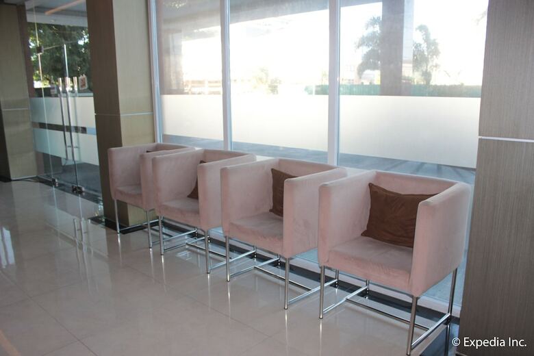 Aparthotel Sun Plaza Subic Hotel