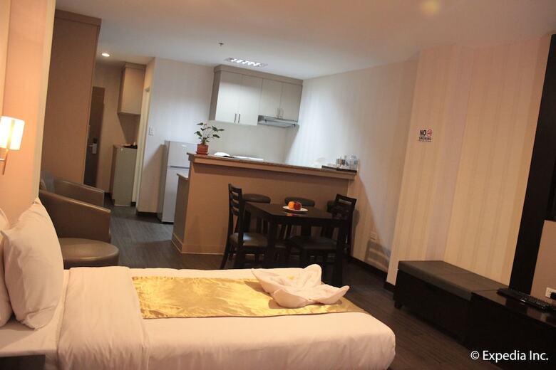 Aparthotel Sun Plaza Subic Hotel