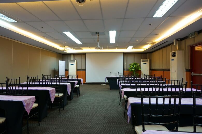 Hotel Eurotel Makati