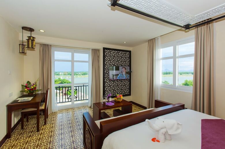 Royal Riverside Hoi An Hotel
