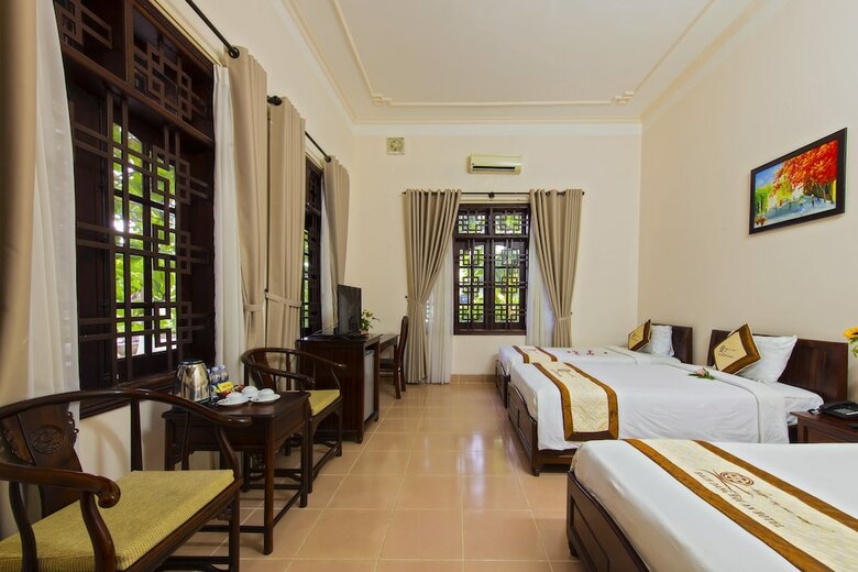 Bach Dang Hoi An Hotel