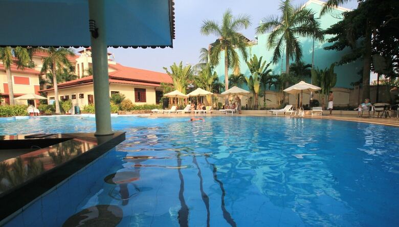 Bach Dang Hoi An Hotel