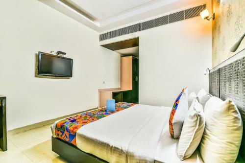 Fabhotel Alpine Tree Delhi Airport