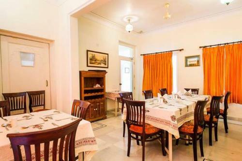 Bed & Breakfast Akshay Niwas