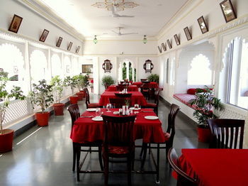 Hotel Jagat Niwas Palace