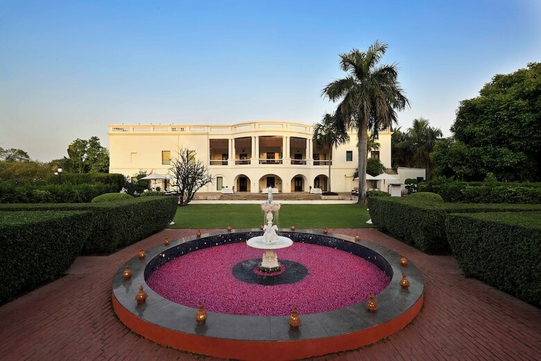 Hotel Nadesar Palace