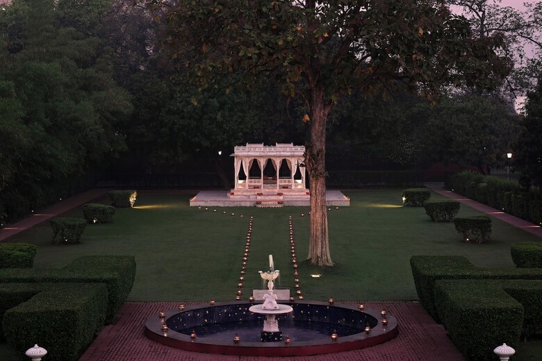 Hotel Nadesar Palace