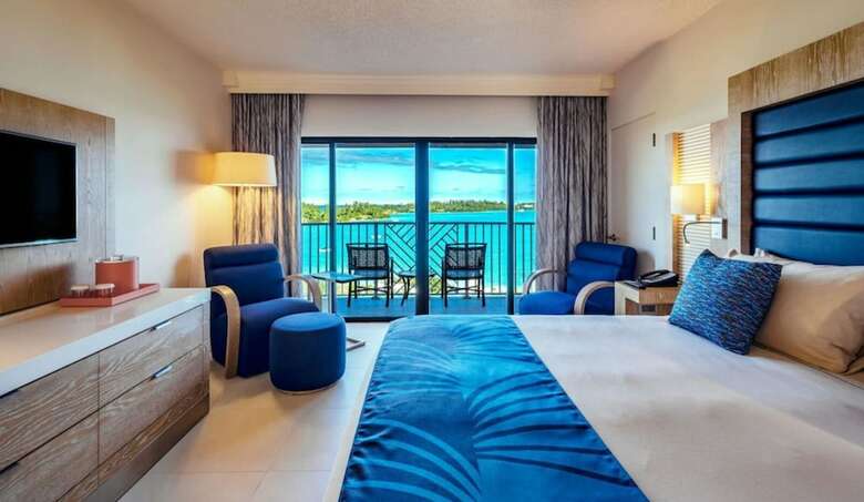 Hotel Grotto Bay Beach Resort