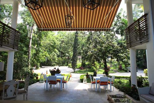 Maxime Boutique Hotel