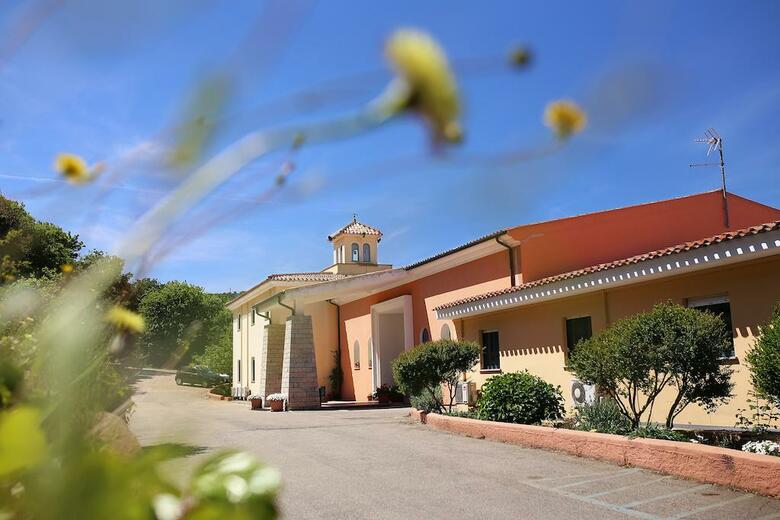 Hotel Pausania Inn