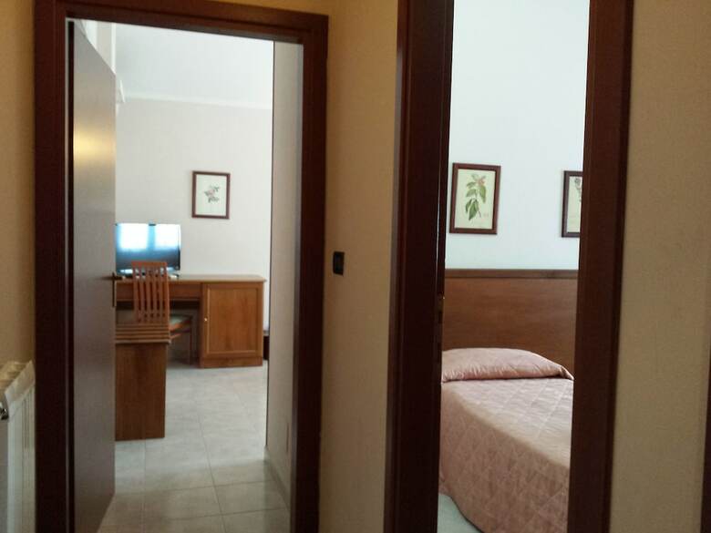 Hotel Pausania Inn