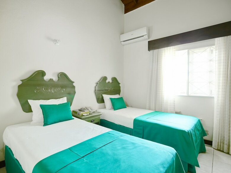 Hotel Shirley Retreat