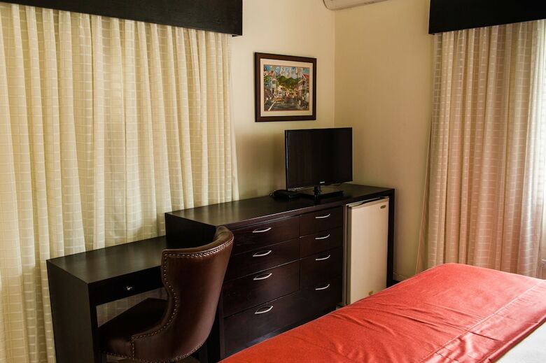 Hotel Shirley Retreat