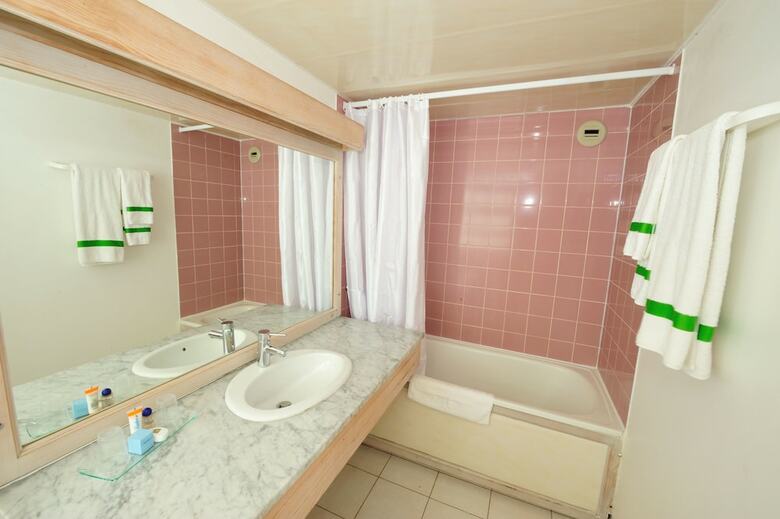 Karibea Squash Hotel