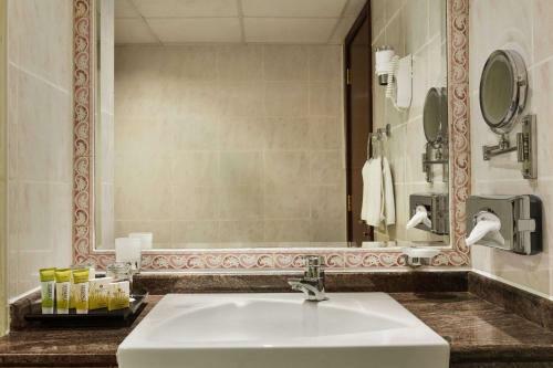 Ramada Beach Hotel Ajman