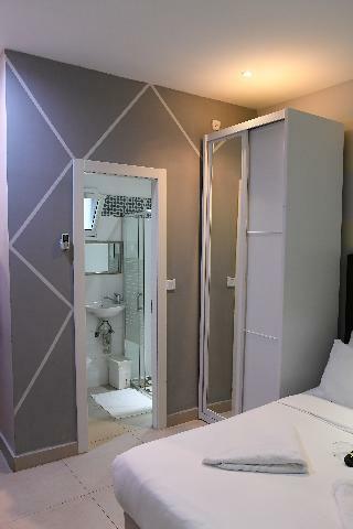 Crown Sea Apartments