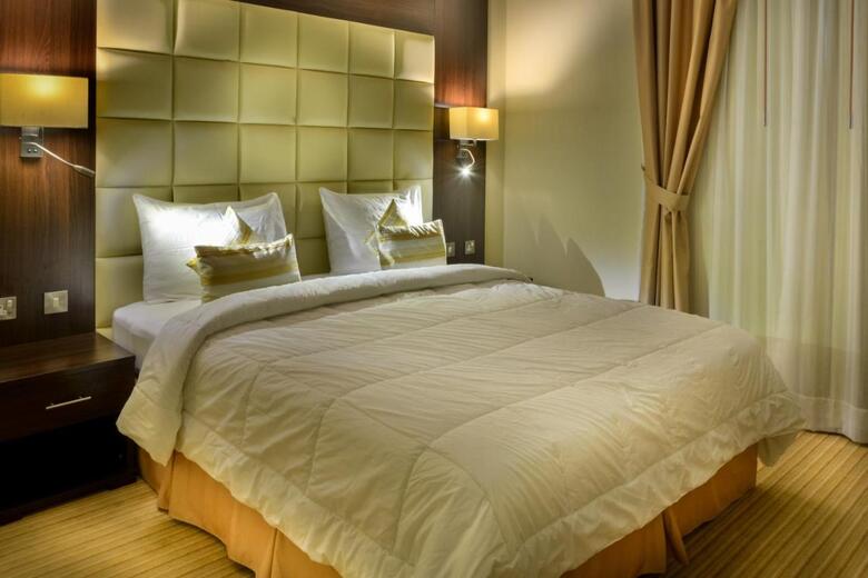 Golden Ocean Hotel