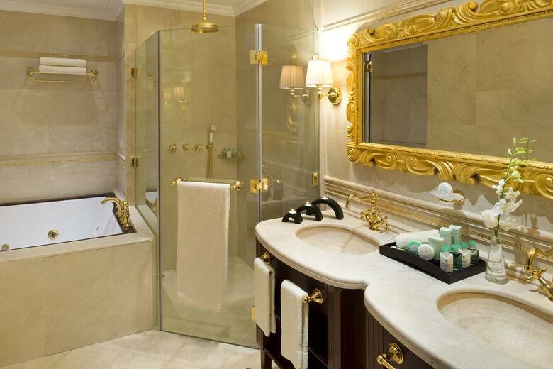Warwick Doha Hotel