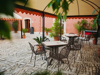 Villa Zina Park Hotel