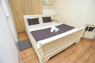 Sea Side Hotel