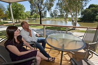 Racv Cobram Resort