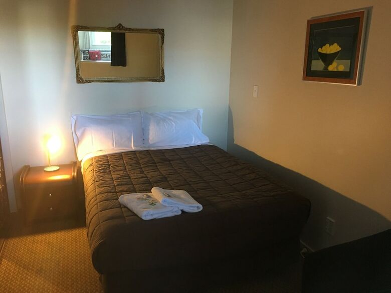 Motel On Carroll