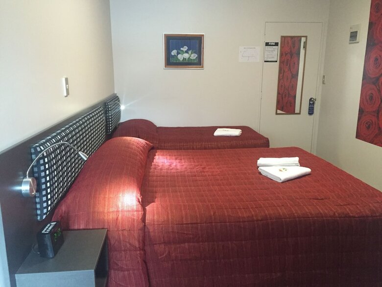 Motel On Carroll
