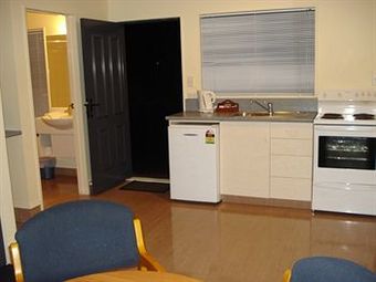 The Peaks Motor Inn