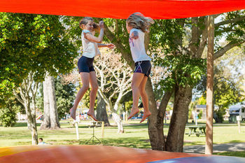 Motueka Top 10 Holiday Park