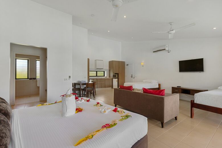 Hotel Iririki Island Resort
