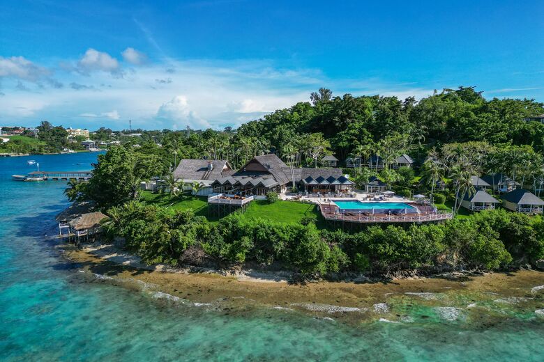 Hotel Iririki Island Resort