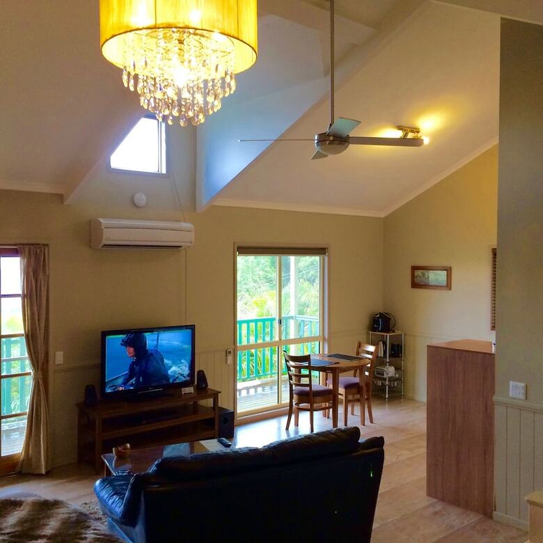 Villa Maleny Luxury Cottages