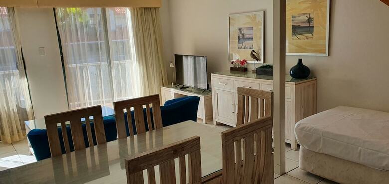 Hotel Nelson Bay Breeze Resort