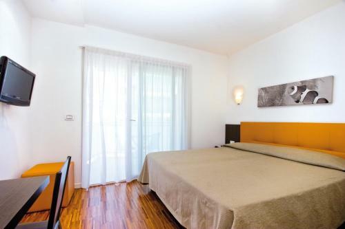 Hotel Simi Lan B&B