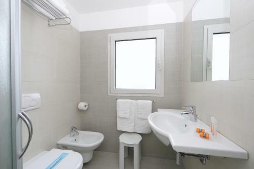Hotel Simi Lan B&B