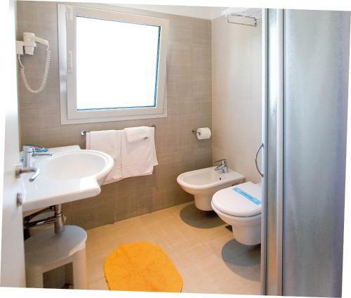 Hotel Simi Lan B&B