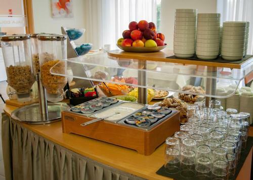 Hotel Simi Lan B&B