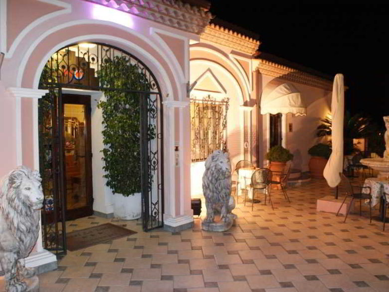 Hotel Ristorante Borgo La Tana